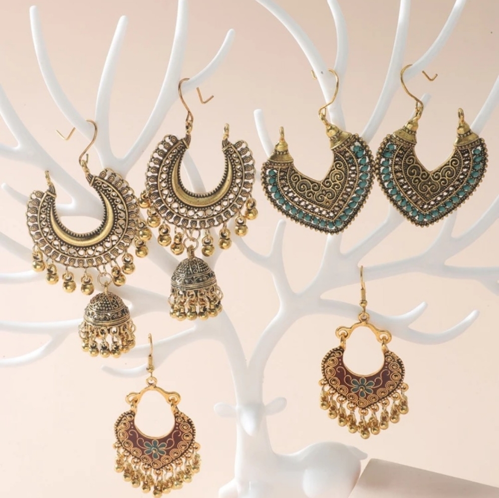 COPY - Set of 3 jhumkas. Antique gold jhumkas